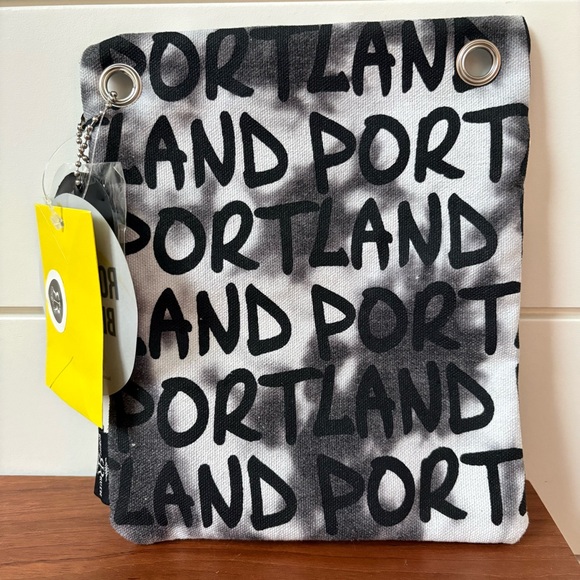 New Robin Ruth Canvas Passport Crossbody Bag Purse Black White Tie-Dye Portland - Picture 4 of 7